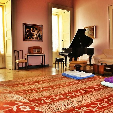Palazzo Belli B&B Лечче Номер фото