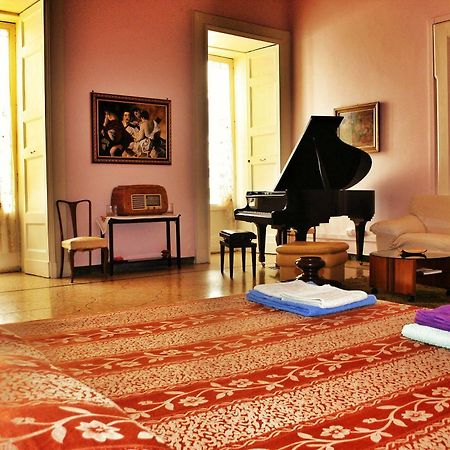 Palazzo Belli B&B Лечче Экстерьер фото
